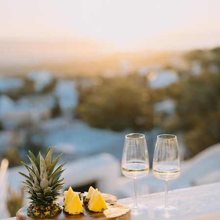 Noir Cave Villa With Private Jacuzzi And Sunset Terrace Pýrgos Extérieur photo