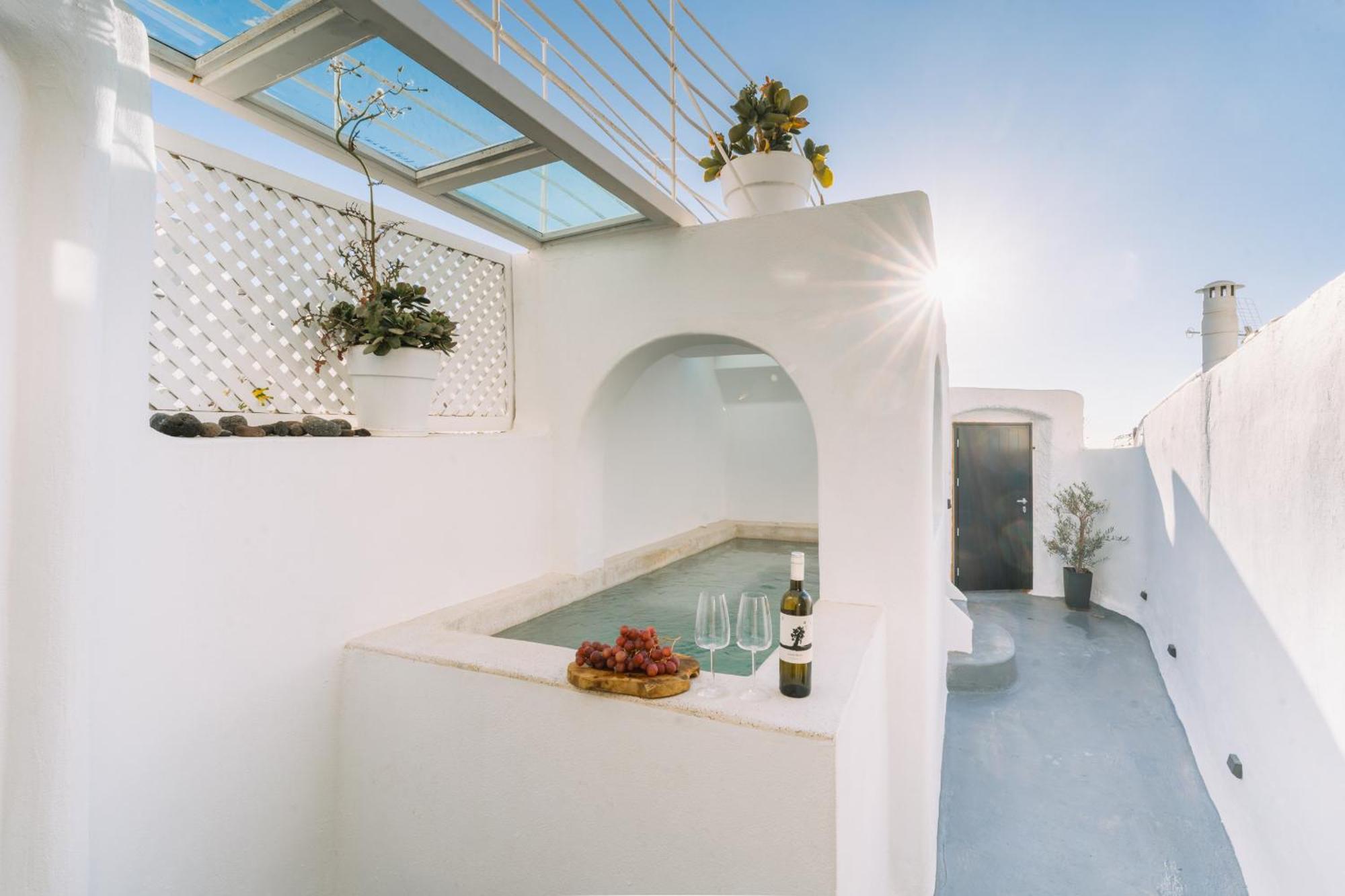 Noir Cave Villa With Private Jacuzzi And Sunset Terrace Pýrgos Extérieur photo