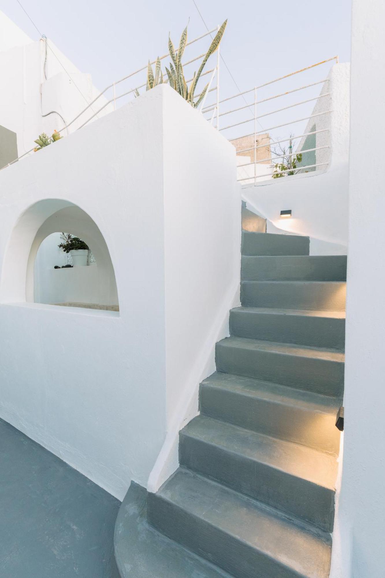 Noir Cave Villa With Private Jacuzzi And Sunset Terrace Pýrgos Extérieur photo