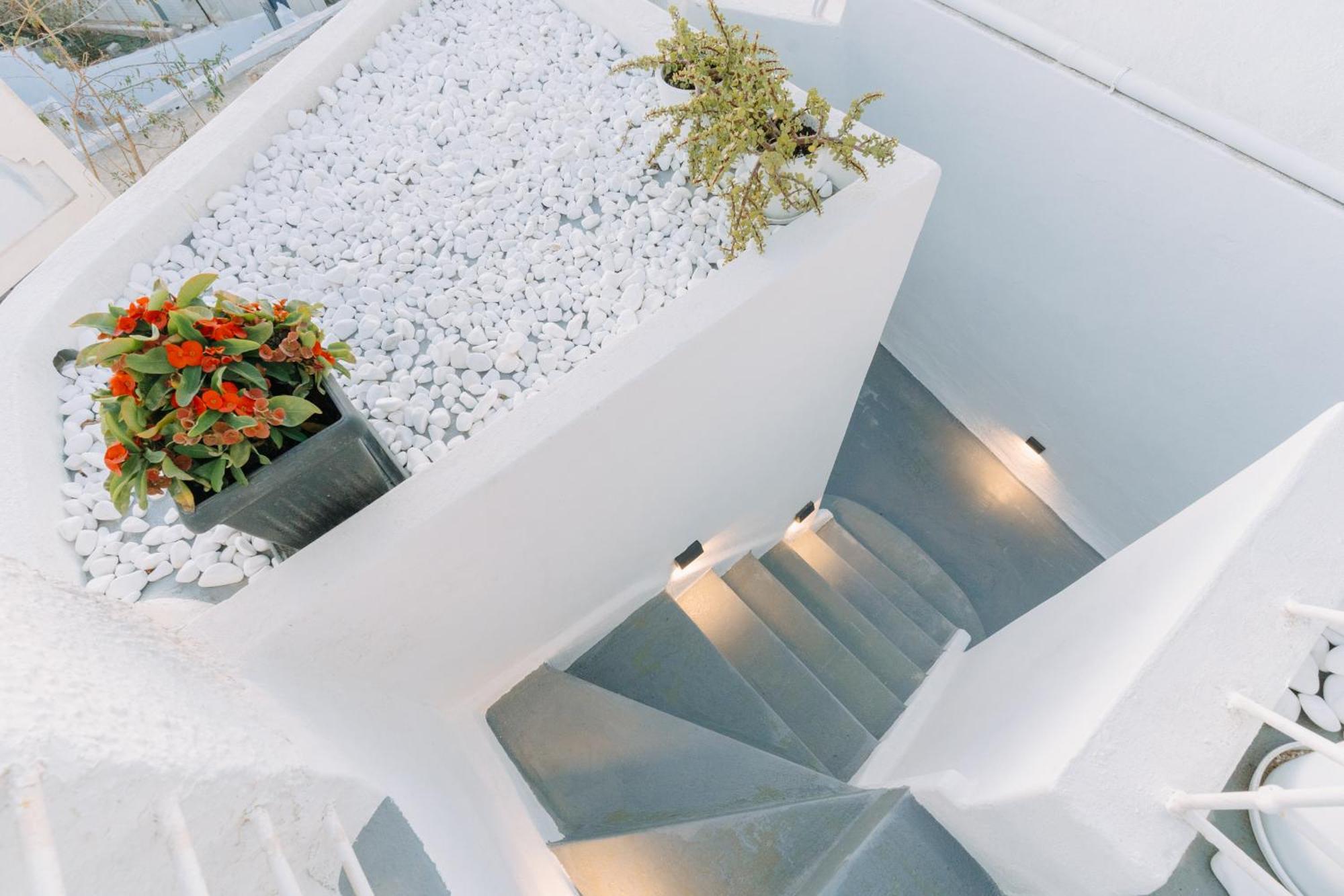Noir Cave Villa With Private Jacuzzi And Sunset Terrace Pýrgos Extérieur photo